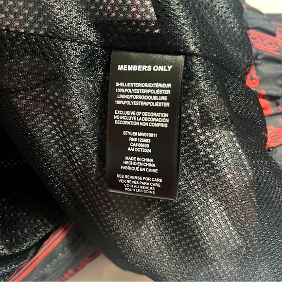 Members Only HBO Game of Thrones House of the Dragon Hooded Windbreaker Lrg NWT - Picture 14 of 15